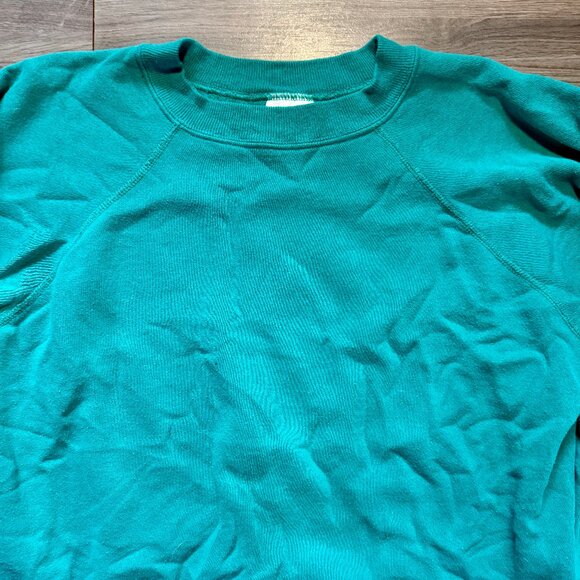 Vintage Hanes Men's Sweatshirt - Picture 2 of 5